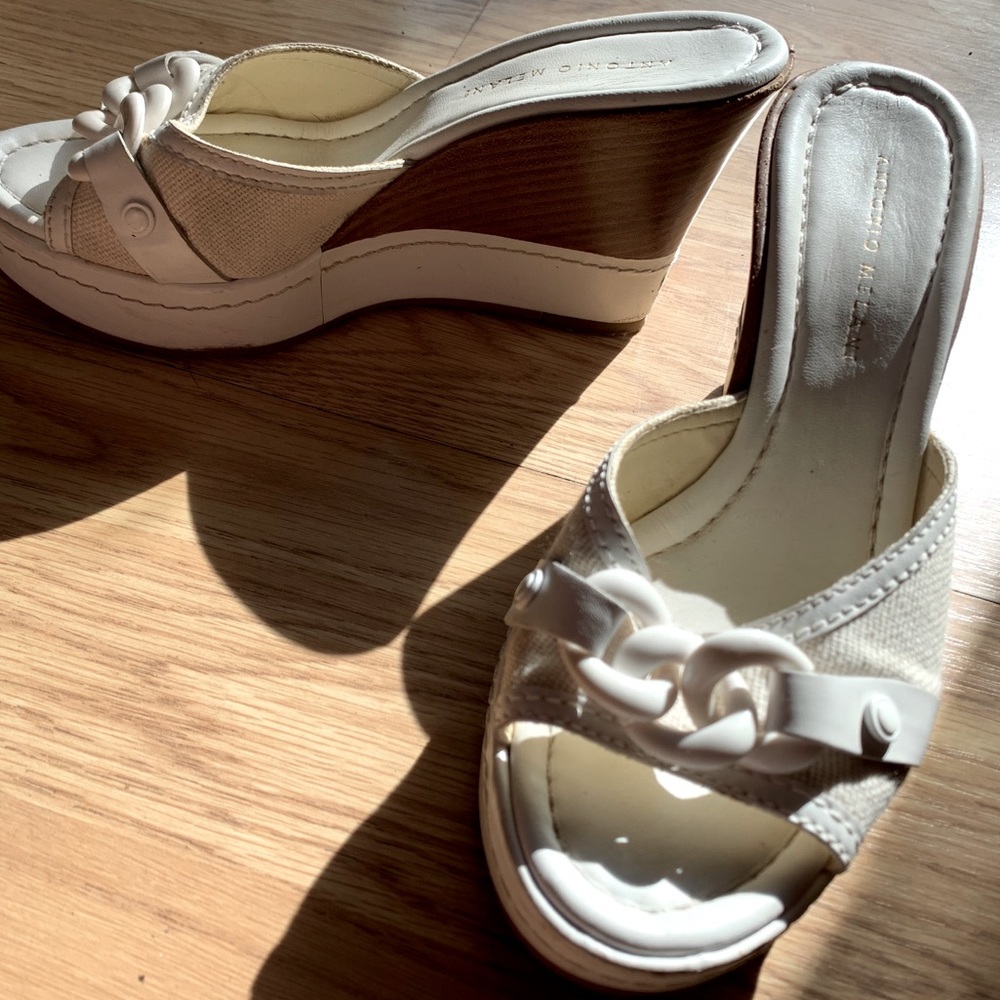 Womans wedge sandal antonio melani size 7.5